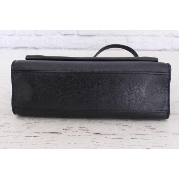 Louis Vuitton Black Crossbody Bag - Picture 16 of 16